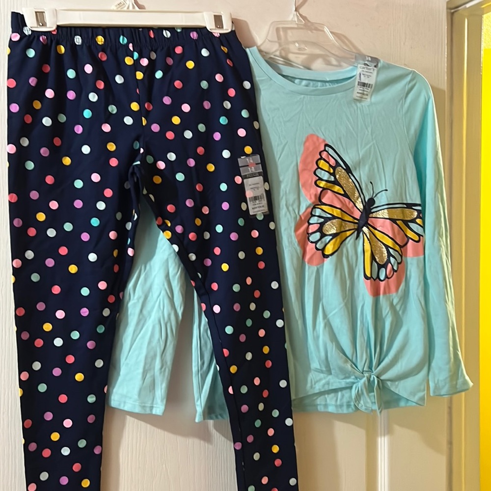 NWT girls carters set